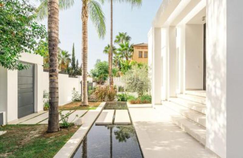 Foto e913e509-4625-4487-af65-5a9b9d570826. Casa con riscaldamento parcheggio piscina in Los Naranjos Marbella