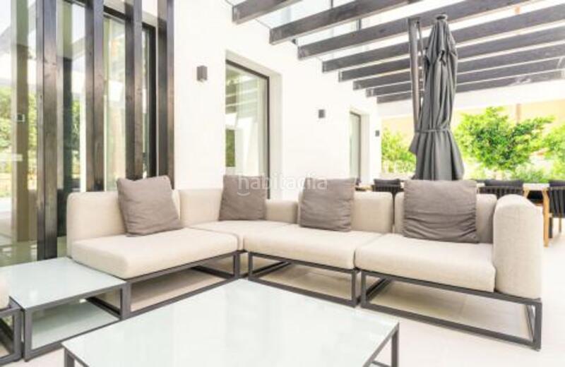 Foto f045a02b-45f6-4b95-98b1-2e37114c3415. Casa con riscaldamento parcheggio piscina in Los Naranjos Marbella