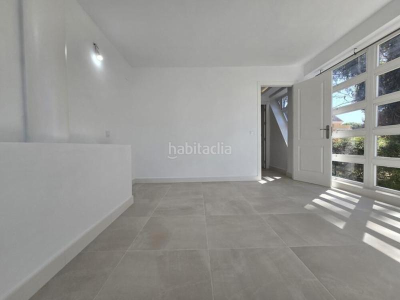 Foto 0bf530c8-00c3-4e74-93cb-898db9d618bd. Alquiler casa pareada en Elviria Marbella