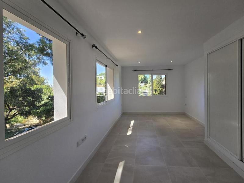Foto 27b4ac6d-eaf4-47f1-b935-f997a59fff5f. Alquiler casa pareada en Elviria Marbella