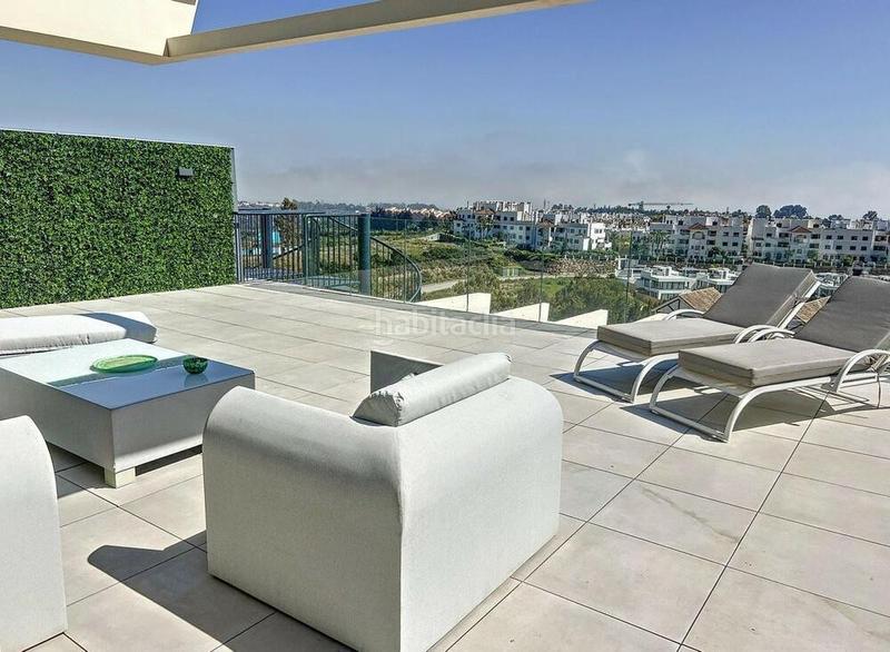 Foto 50ce9ee6-4b9d-4678-ab67-da6dd76cf5b0. Attico con parcheggio piscina in La Concha - Resina Golf Estepona