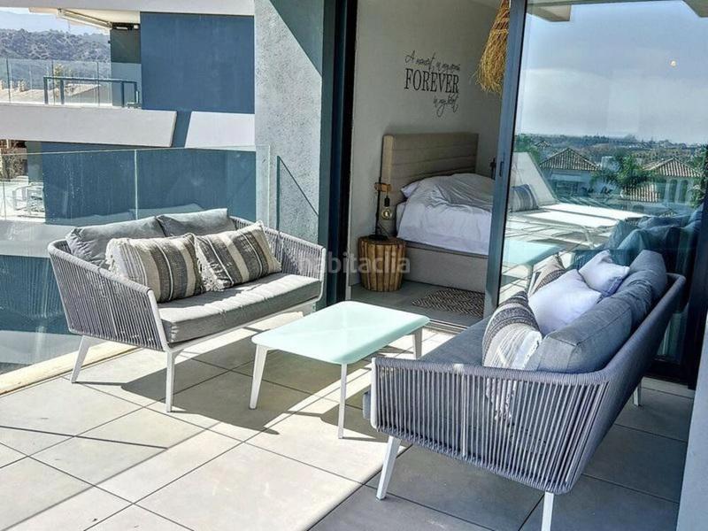 Foto daf3fa28-c989-42c7-9fd3-82074347a5ef. Attico con parcheggio piscina in La Concha - Resina Golf Estepona