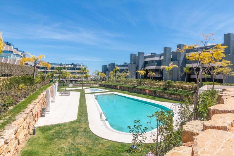 Foto 5ec1e899-fb0b-46b4-8d6f-e0e50312d0cc. Dachwohnung mit parking pool in La Concha - Resina Golf Estepona