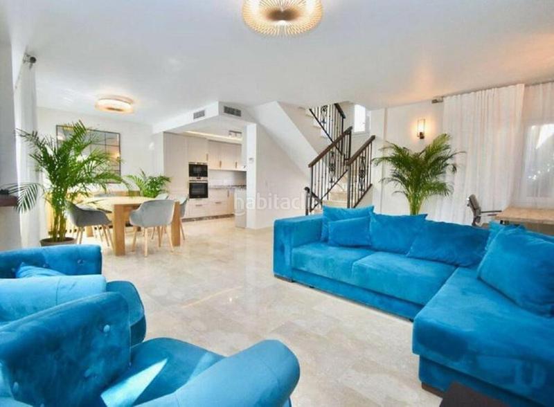 Foto de448fdf-9037-4f47-972b-a2000e5d01b8. Casa a schiera con parcheggio piscina in Rodeo Alto - Guadaiza - La Campana Marbella