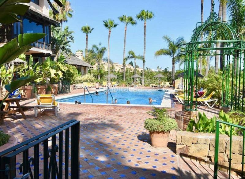 Foto ff8898df-55c6-4f51-afa8-3c1c71da9e0a. Casa adossada amb aparcament piscina a Rodeo Alto - Guadaiza - La Campana Marbella