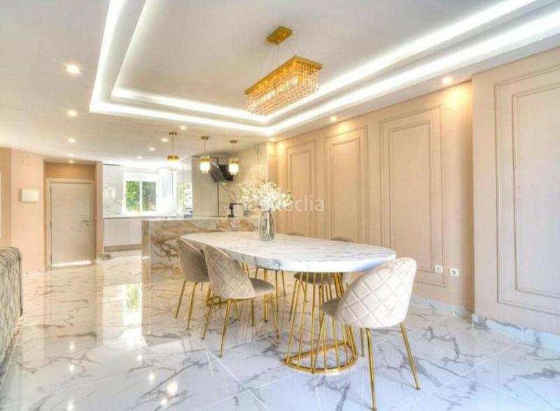 Foto 091f5e89-4ebd-4406-a0b1-c81155c98467. Casa adosada en Nueva Andalucía centro Marbella