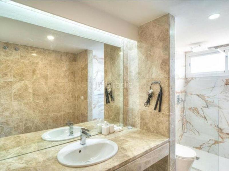 Foto 9114f293-7e2f-44cf-933f-09aeba5cdcbc. Casa adosada en Nueva Andalucía centro Marbella
