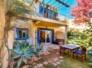 Casa adossada a Nueva Alcántara
