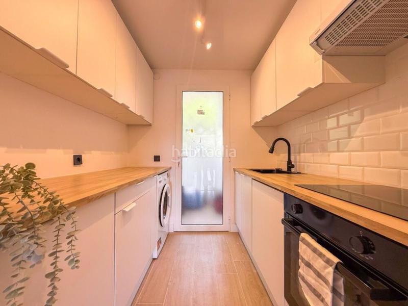 Foto 5d8761c0-e27c-4d6f-a4b5-79d2daab9082. Location appartement avec parking piscine dans La Concha - Resina Golf Estepona