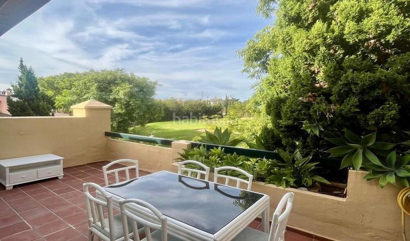 Foto fa904935-f7ff-44a6-8201-30198c999a62. Location maison jumelée avec parking piscine dans Guadalmina Alta Marbella