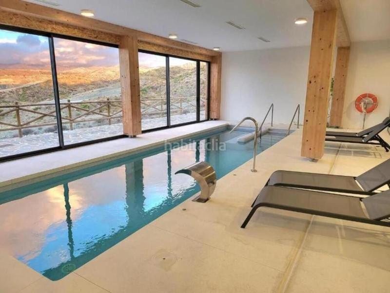 Foto 8a09ed4b-f286-4f69-8963-7ce3cd3b9bcd. Affitto piccolo appartamento con parcheggio piscina in Estepona