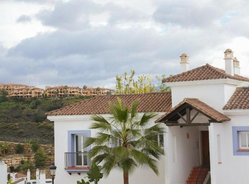 Foto 83b9468e-ca88-4035-9a2a-725ce1b2f39f. Lloguer apartament amb aparcament piscina a Paraiso - Barronal Estepona