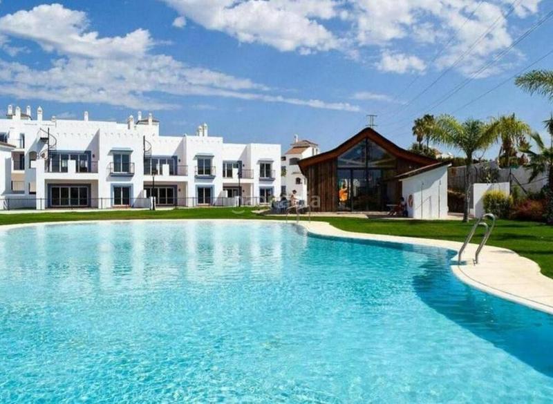 Foto 38da009d-e06d-4850-8541-d1890d49f22f. Miete appartement mit parking pool in Paraiso - Barronal Estepona