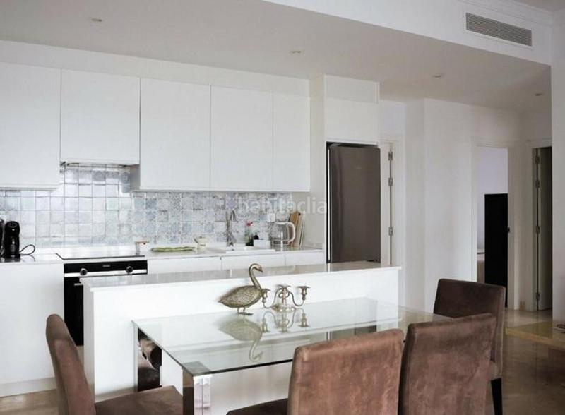 Foto b674d6f2-e7fa-4e7f-b9e5-3e7b130bb5cc. Miete appartement mit parking pool in Paraiso - Barronal Estepona