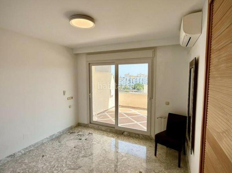 Foto 599d35e0-a57a-4796-8ff7-17299fb14352. Miete appartement mit parking pool in Puerto Banús Marbella