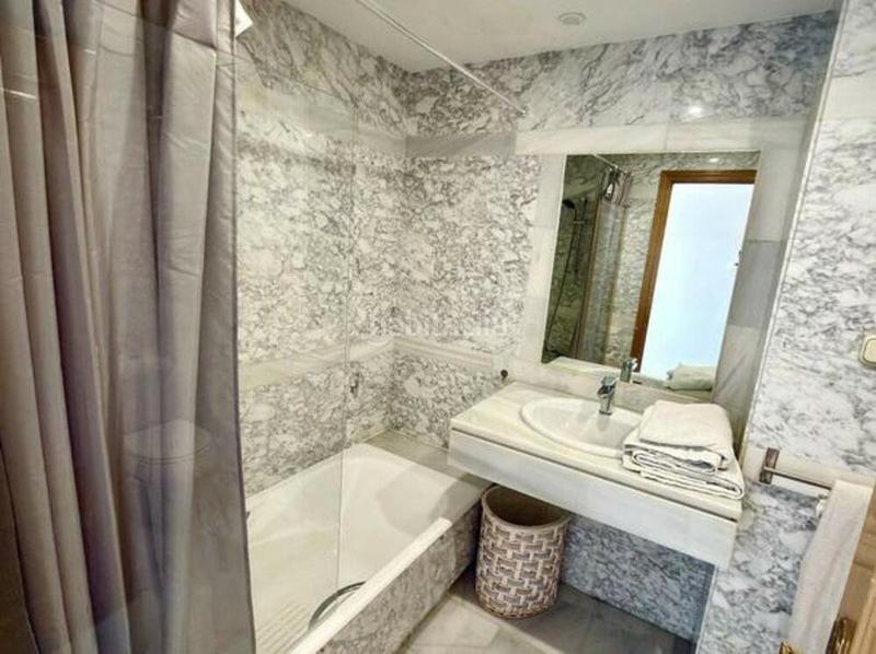 Foto 6f8e3b53-59e3-4a45-940c-6478c7f0faaa. Miete appartement mit parking pool in Puerto Banús Marbella