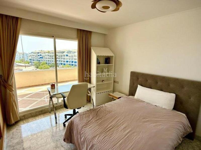 Foto 05bd3a04-39a2-4b53-949a-79ace887df18. Rent apartment with parking pool in Puerto Banús Marbella