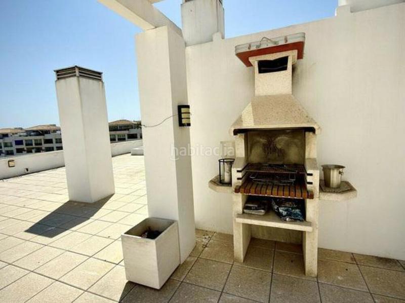 Foto 7a9e397e-04b6-4da1-af21-a518faffee0e. Rent apartment with parking pool in Puerto Banús Marbella