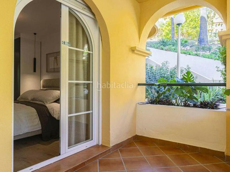 Foto 8b210861-0f34-42ec-87b9-29fa7702567c. Rez-de-chaussée avec parking piscine dans Nueva Andalucía centro Marbella