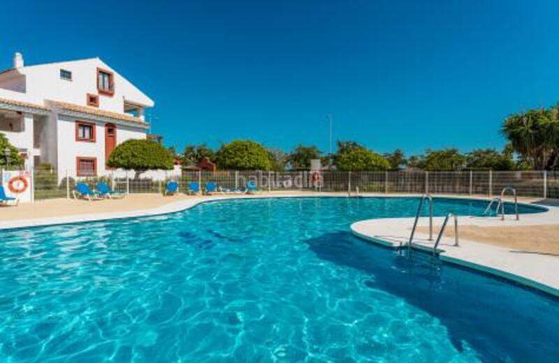 Foto 75767919-46b1-4b36-a0d9-48d09de4b5b3. Planta baixa amb calefacció aparcament piscina a Marbella