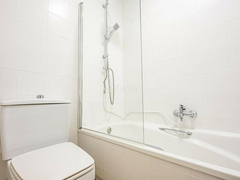 Foto 437da83e-20a5-4329-bd49-25453eb5ac7e. Location rez-de-chaussée avec chauffage parking piscine dans Marbella