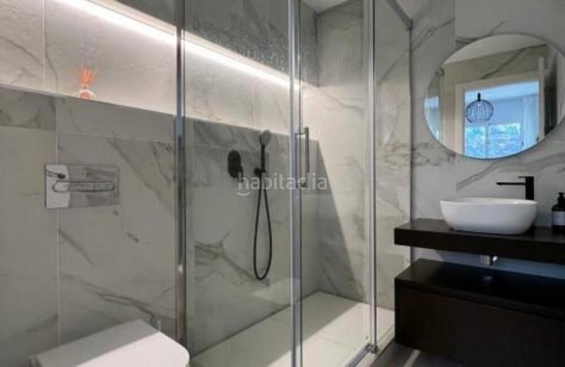 Foto 6f2f625a-b443-4b0b-be58-060237c20430. Miete dachwohnung mit parking pool in los arqueros - puerto del almendro Benahavís