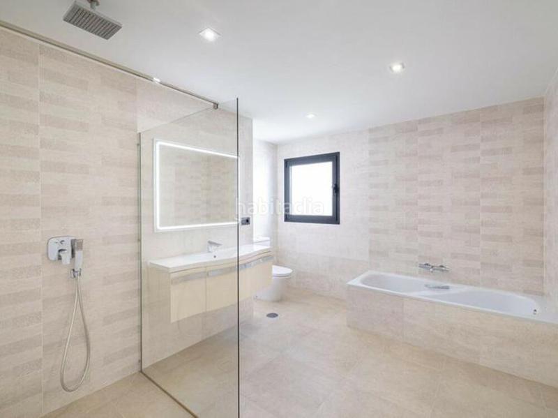 Foto 96506e36-3870-4745-9b7a-1b329eabd508. Casa amb aparcament piscina a San Pedro de Alcántara Pueblo Marbella