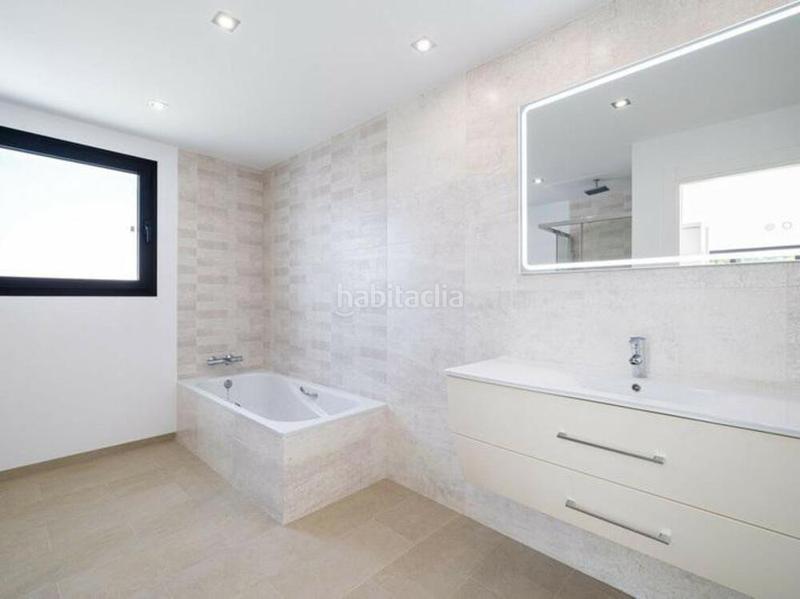 Foto a5649e7d-a7e1-4410-879e-c1c33f8562f0. Casa amb aparcament piscina a San Pedro de Alcántara Pueblo Marbella