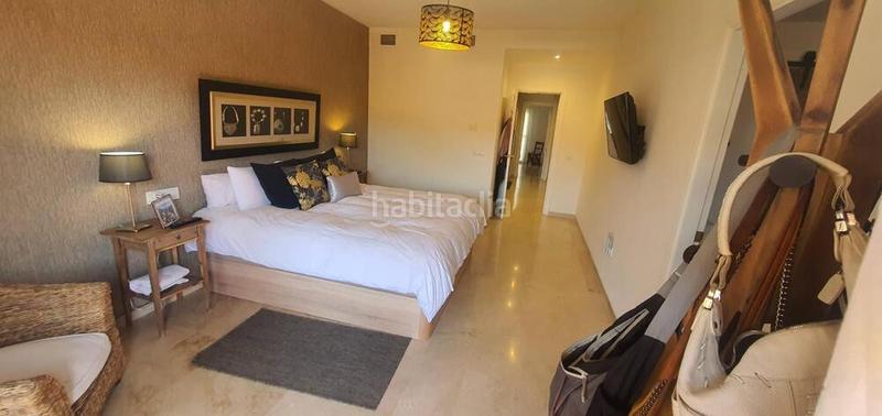 Foto 0986778c-7df7-4d9d-aff5-bfa021e745d0. Rent semi detached house with parking pool in Nagüeles Alto Marbella