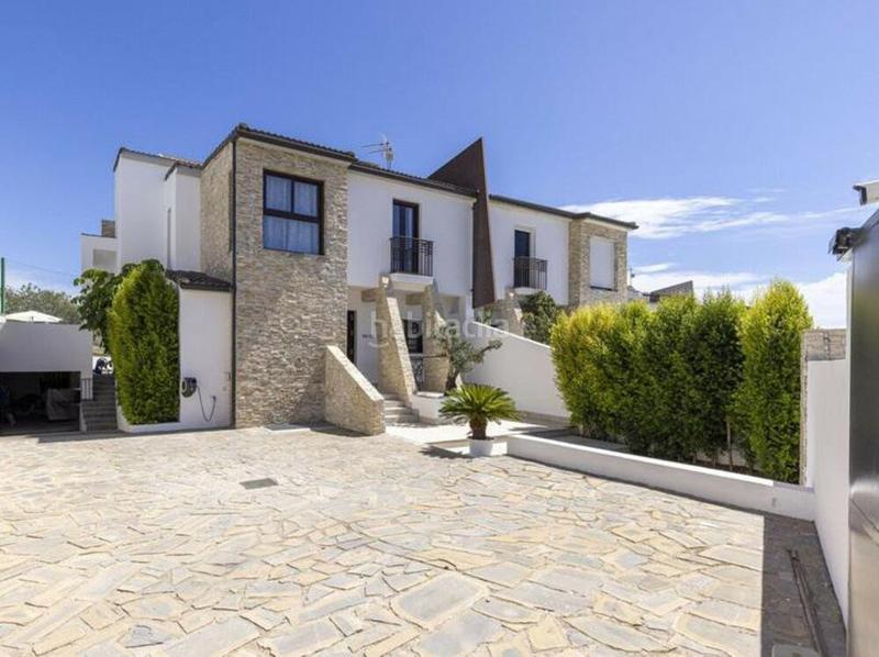 Foto b86d778c-971a-4d70-a80f-6ddb78e78751. Alquiler casa pareada villa independiente de lujo en valle romano, en Estepona