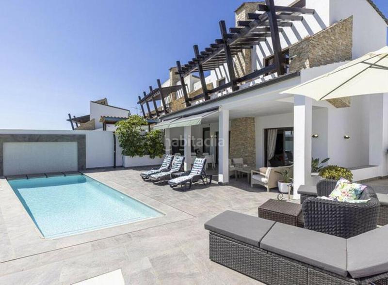 Foto 9d0f5bb4-1f03-4fb8-8f78-09be92bda264. Miete doppelhaus mit pool in Valle Romano Golf Estepona