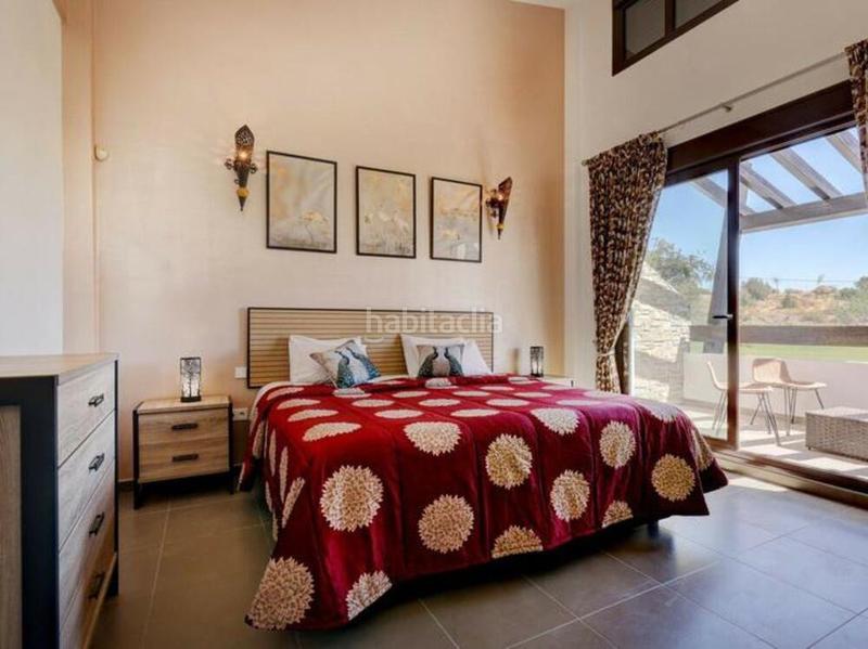 Foto 4cb919d9-b237-4a58-95b2-da8b4ac95c36. Rent towny house with pool in Valle Romano Golf Estepona