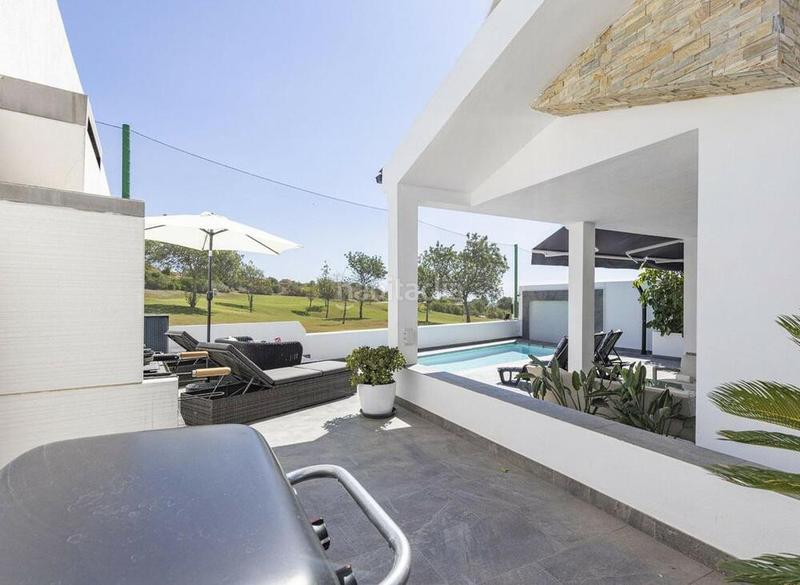 Foto eb6a79df-22ec-47dd-99ea-6d69c1a30bf5. Rent towny house with pool in Valle Romano Golf Estepona