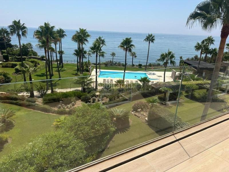 Foto 3454baeb-f454-4707-920f-08121d279c0d. Alquiler ático  duplex moderno frente a la playa con panoramic vistas al mar en Estepona