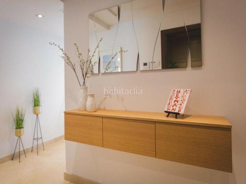 Foto 8bc02653-5d19-4526-b9a4-14144b8ff5ea. Alquiler ático  duplex moderno frente a la playa con panoramic vistas al mar en Estepona
