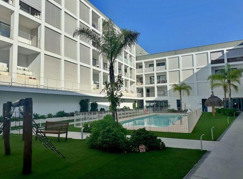 Foto 31d1fc3a-e04d-4d3d-82d4-44e23196cbdf. Apartament amb aparcament piscina a San Pedro de Alcántara Pueblo Marbella