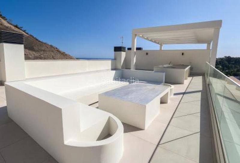 Foto 1fc3b816-ee36-4736-8ef0-55bc82c83c5a. Attico con parcheggio piscina in La Quinta Benahavís