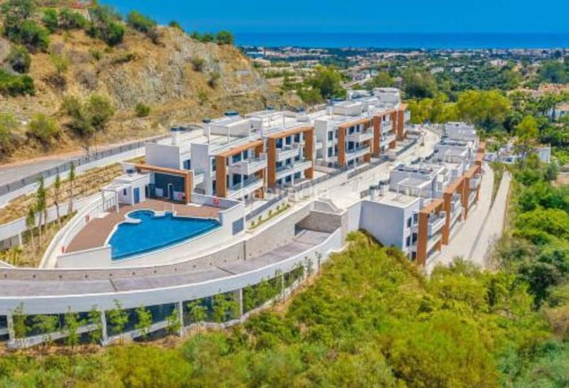 Foto 991a4028-b715-43d9-96aa-915723b2b83b. Attico con parcheggio piscina in La Quinta Benahavís