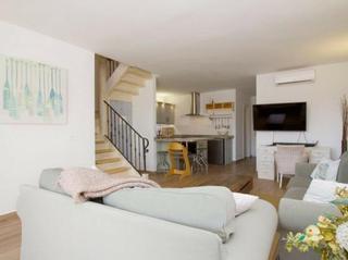 Duplex in Las Chapas - Alicate Playa. Dúplex de lujo de 3 dormitorios con vistas panorámicas al mar y