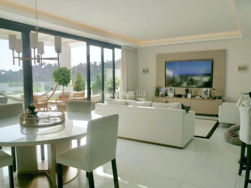 Foto 4d1b383a-4985-4447-a933-ee8e31c5ae34. Rent penthouse with parking pool in La Alquería Benahavís