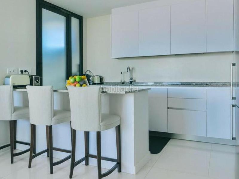 Foto 6bd3306a-bff7-4472-9367-a24510c38ef7. Rent penthouse with parking pool in La Alquería Benahavís