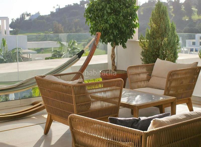 Foto 98be85a4-9252-4295-80c7-375bba325c00. Rent penthouse with parking pool in La Alquería Benahavís