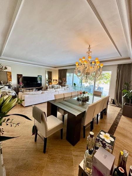 Foto c70a0b2e-0a97-4d9d-99ff-a9e70da01c46. Rent apartment with parking pool in Puerto Banús Marbella