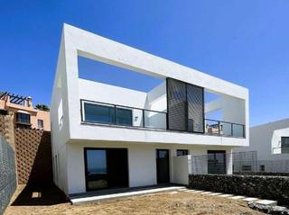 Casa aparellada a Riviera del Sol. Modern seaview semidetached villa cerca de málaga  final de fina