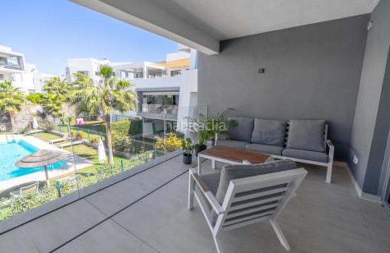 Foto ac05d498-a5d2-4645-ad61-a884db523f8a. Rent apartment with parking pool in Sotoserena Estepona