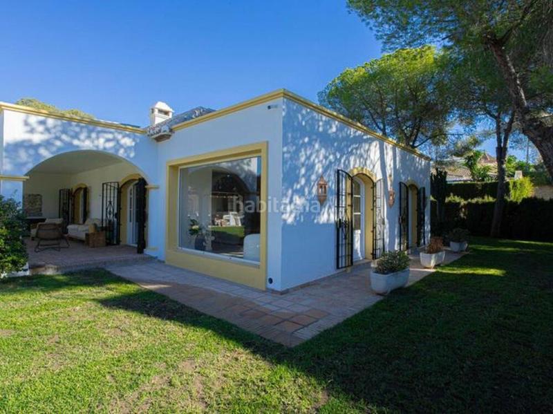 Foto 564a8432-8512-41f6-9dd9-9512ddb2ec3c. Lloguer casa amb aparcament piscina a Paraiso - Barronal Estepona