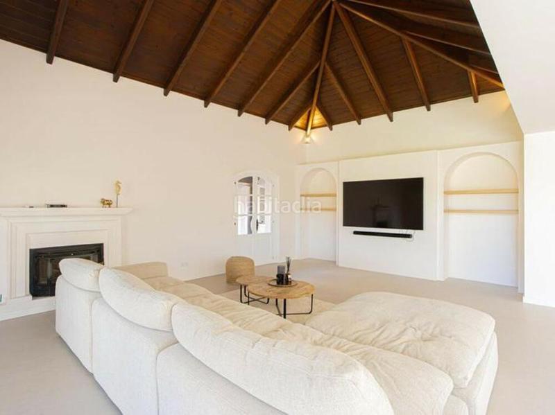 Foto c87f6447-4e36-4c22-bdec-f251a89abdb6. Lloguer casa amb aparcament piscina a Paraiso - Barronal Estepona