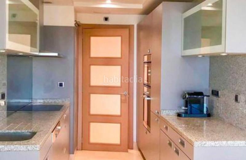 Foto 161d6e0b-d20c-40ce-bb10-32e4c36f3bdb. Lloguer apartament amb aparcament piscina a La Carolina - Guadalpín Marbella