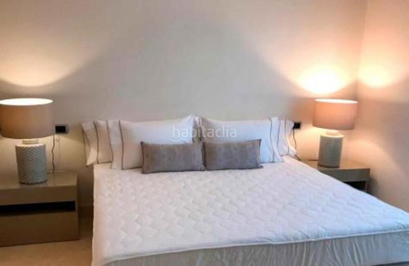 Foto 8293de60-af0d-4053-a27a-4c5254f0e402. Miete appartement mit parking pool in La Carolina - Guadalpín Marbella