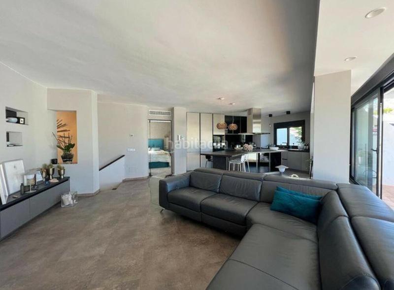 Foto cf971aa9-f6a5-4960-80b3-83b26e3d798a. Lloguer apartament amb aparcament piscina a lomas de Marbella club Marbella